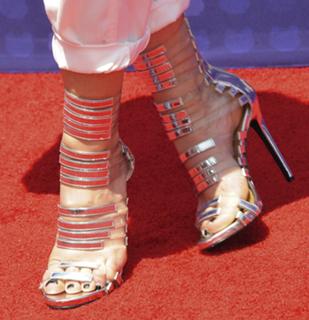 Alli Simpson feet photo 3