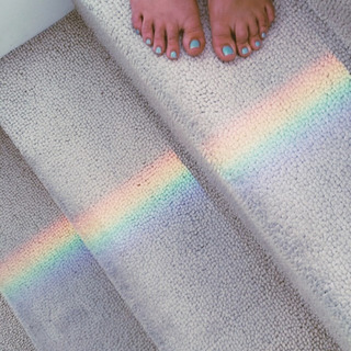 Alli Simpson feet photo 8