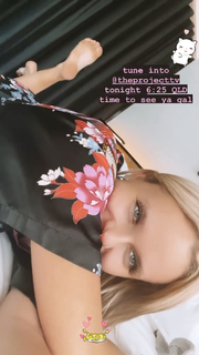 Alli Simpson feet photo 3