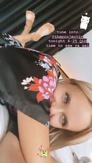 Alli Simpson feet photo 2