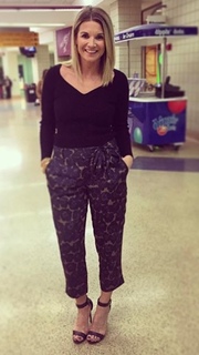 Allie Clifton feet photo thumbnail