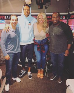 Allie Clifton feet photo thumbnail