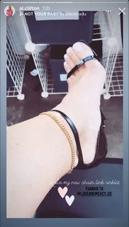 Allie Clifton feet photo thumbnail
