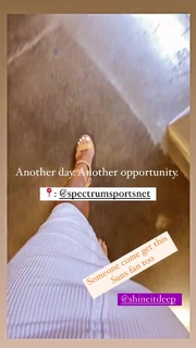 Allie Clifton feet photo thumbnail