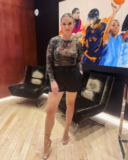 Allie Clifton feet photo thumbnail