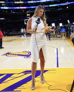 Allie Clifton feet photo thumbnail