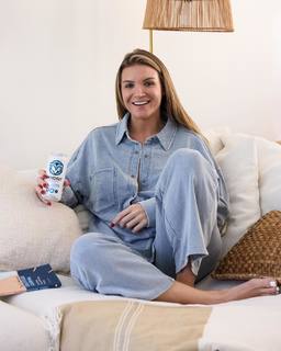 Allie Clifton feet photo thumbnail