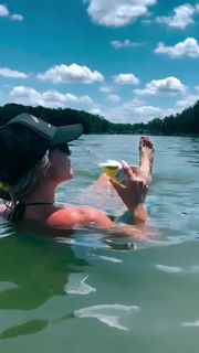 Allie Clifton feet photo thumbnail