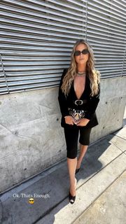 Allie Clifton feet photo thumbnail