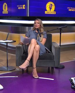 Allie Clifton feet photo thumbnail