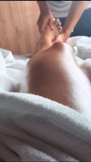 Allie Clifton feet photo 1