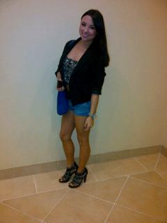 Allie DiMeco feet photo 1