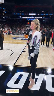 Allie LaForce feet photo thumbnail
