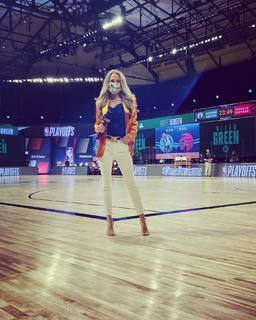 Allie LaForce feet photo thumbnail