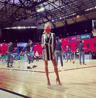 Allie LaForce feet photo thumbnail