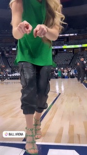 Allie LaForce feet photo thumbnail