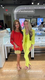 Allie LaForce feet photo thumbnail