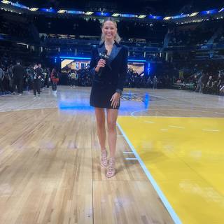 Allie LaForce feet photo thumbnail