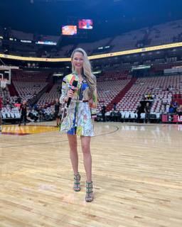 Allie LaForce feet photo thumbnail