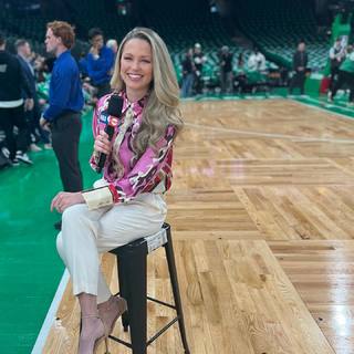 Allie LaForce feet photo thumbnail