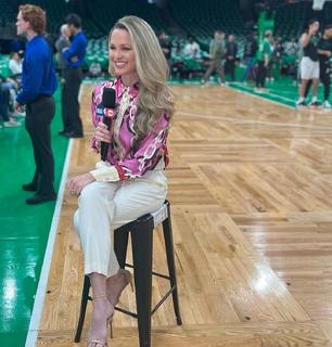 Allie LaForce feet photo thumbnail
