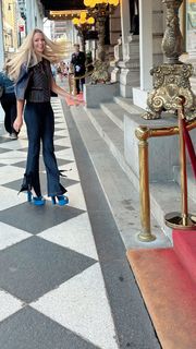 Allie LaForce feet photo thumbnail