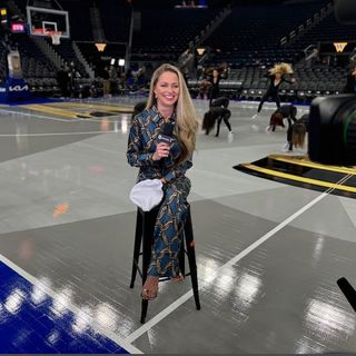 Allie LaForce feet photo thumbnail