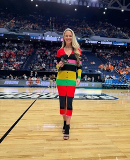 Allie LaForce feet photo thumbnail