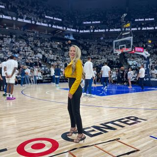 Allie LaForce feet photo thumbnail