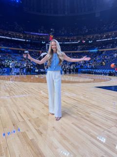 Allie LaForce feet photo 1