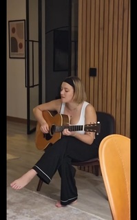 Allie Sherlock feet photo 14