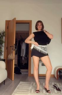 Allie Sherlock feet photo 12
