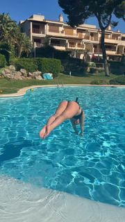 Allie Sherlock feet photo 3