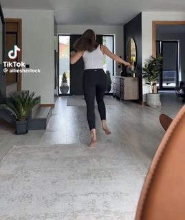 Allie Sherlock feet photo 18