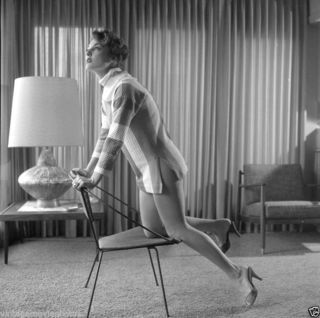 Allison Hayes feet photo 1