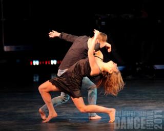 Allison Holker feet photo 1