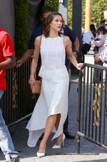 Allison Holker feet photo 5
