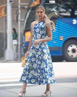 Allison Holker feet photo 20
