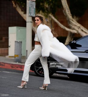 Allison Holker feet photo 13