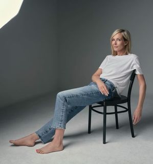 Allison Janney feet photo thumbnail