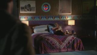 Allison Mack feet photo thumbnail
