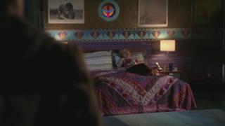 Allison Mack feet photo thumbnail