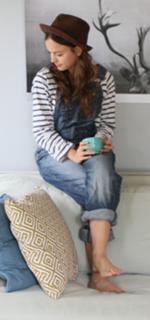 Allison Miller feet photo 15