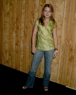 Allison Munn feet photo 12
