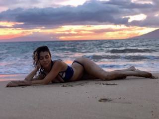 Allison Paige feet photo 2