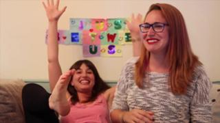 Allison Raskin feet photo thumbnail