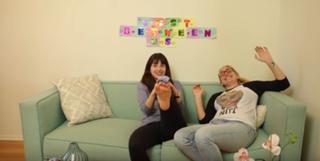 Allison Raskin feet photo thumbnail