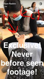 Allison Raskin feet photo thumbnail