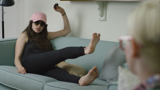 Allison Raskin feet photo thumbnail