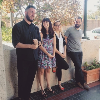 Allison Raskin feet photo thumbnail